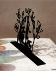 Steel decorative gift item featuring the human brain and mind psychologists study