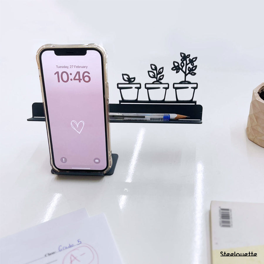 Desk office essential for teachers on teacher's day. A great corporate gift idea and office decoration product by Steelouette.