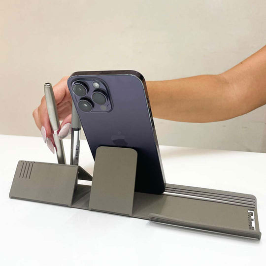 Customized corporate gift for modern office by Steelouette