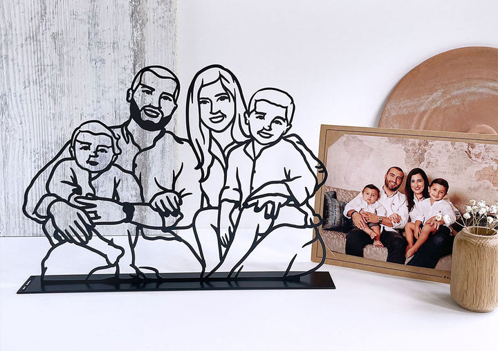 Customized metal family portrait. Great gift idea by Steelouette