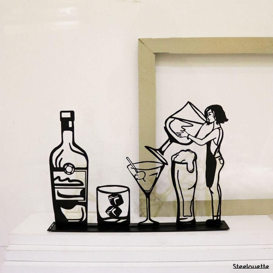 Steel decorative gift item featuring a bartender with drinks and glasses. A great gift idea and home decoration product by Steelouette.