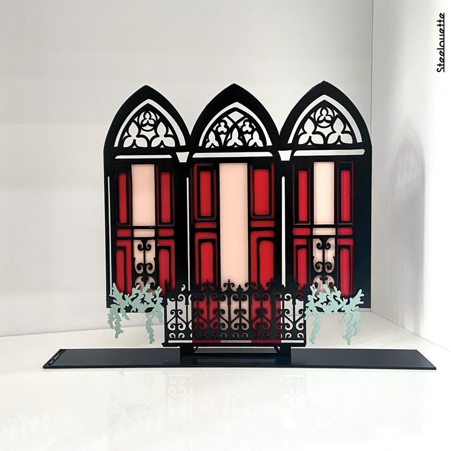 Metal statue of the traditional lebanese facade in red. A great gift idea and home decoration product by Steelouette.