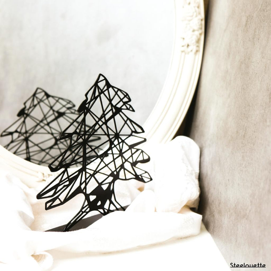 Metal statue of the Cedar Tree of Lebanon. A great gift idea and home decoration product by Steelouette.